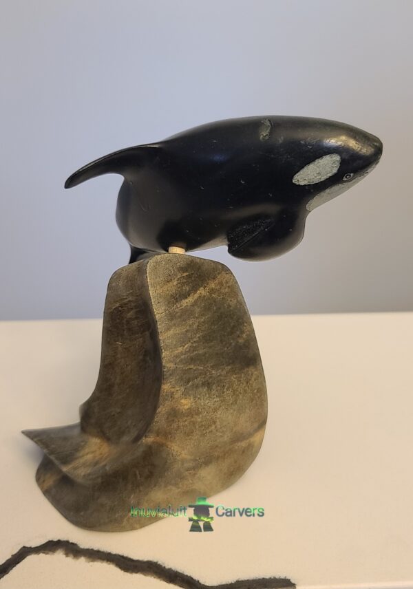 Orca Carving - Image 3